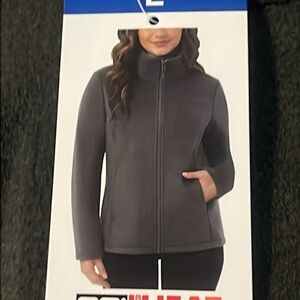 NWT (32 degrees HEAT) woman’s fleece jacket size L in olive Green color